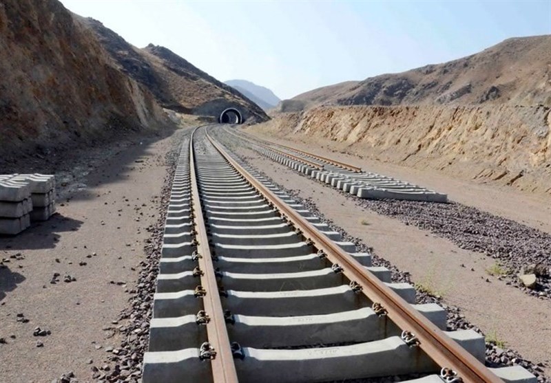 بازسازی ۴۶ کیلومتر خط منطقه بحرانی ریلی استان کرمان امسال به اتمام می‌رسد
