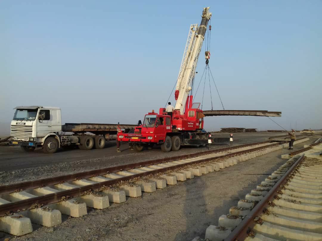 آغاز عملیات پروژه روسازی خطوط فرعی جدید ایستگاه چادرملو