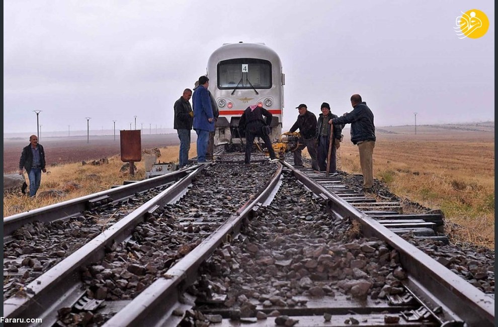 ترمیم خط راه آهن ادلب به حلب