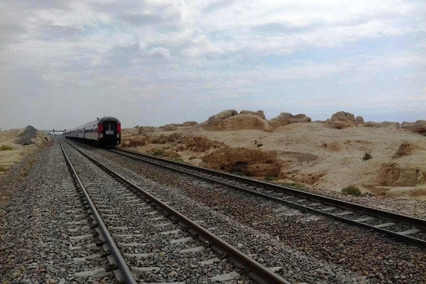 ضرورت جابجایی عبور ریل راه آهن از تپه حصار دامغان / حراست از ۶۰۰ اثر تاریخی استان سمنان تنها با ۳۰ نفر یگان حفاظت