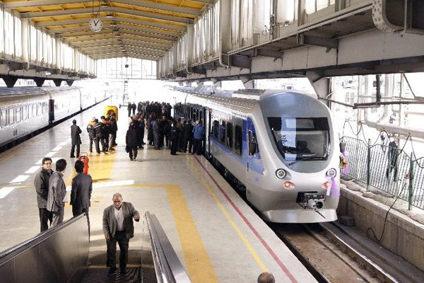 اتصال زیرزمینی ایستگاه راه آهن تهران به مترو