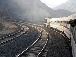 راه‌آهن در مضیقه مالی است/ کاهش سهم راه‌آهن از حمل‌ونقل کشور