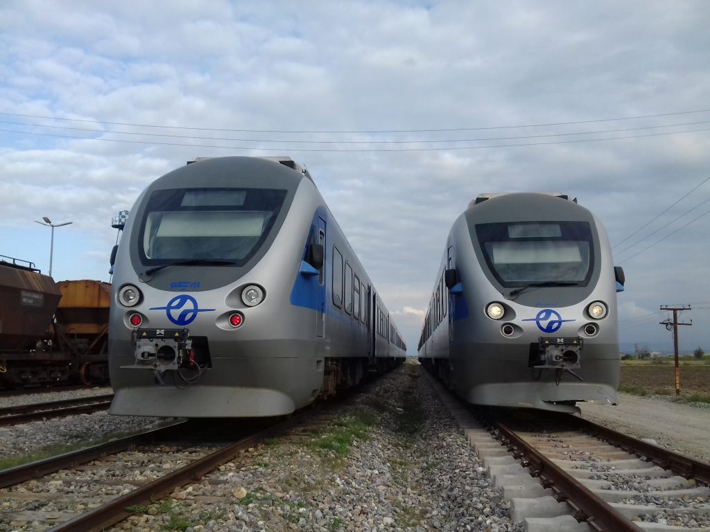 قطارهای حومه‌ای و محلی در شهرستان‌های کشور توسعه می‌یابند
