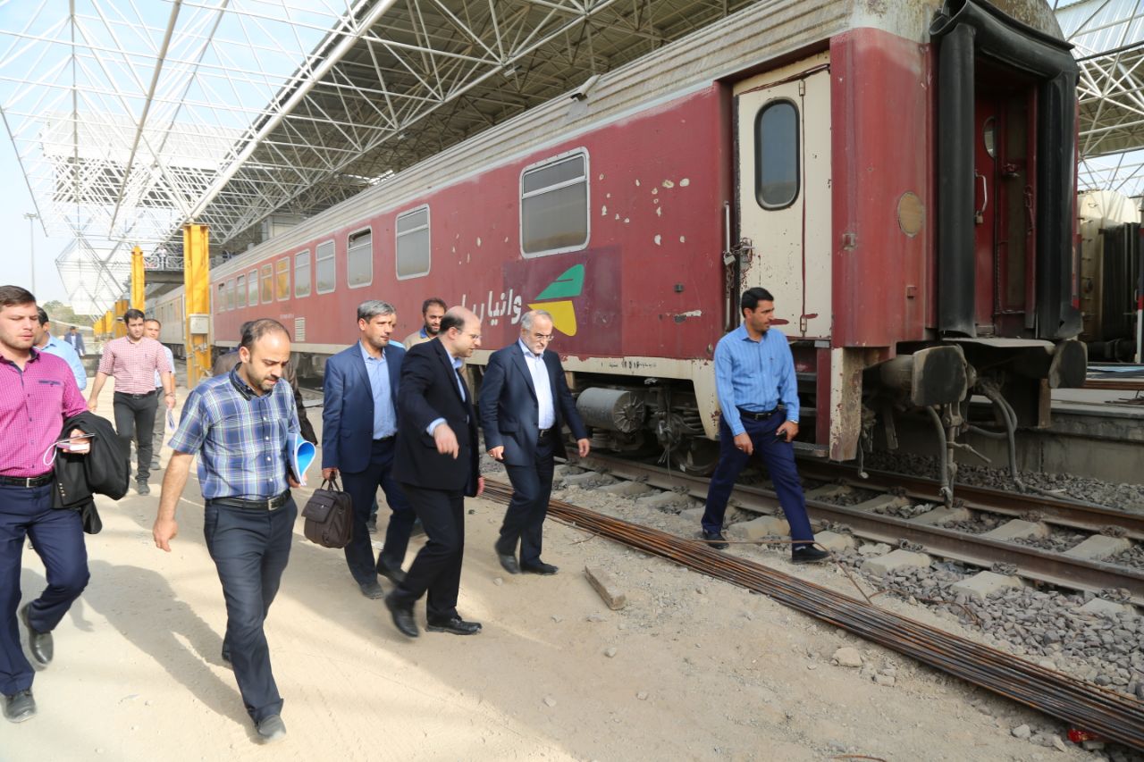 گزارش تصویری از بازدید مهندس عاشوری قائم مقام راه آهن جمهوری اسلامی ایران بهمراه مدیران کل راه آهن از بخش های مختلف راه آهن تهران