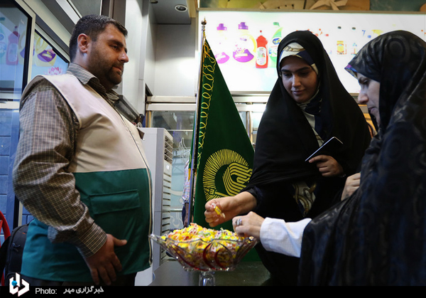 گزارش تصویری از مراسم بدرقه زائران امام رئوف در ایستگاه راه آهن تهران