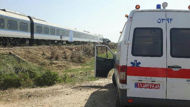 فوت عابر پیاده در برخورد با قطار مسافربری در تاکستان