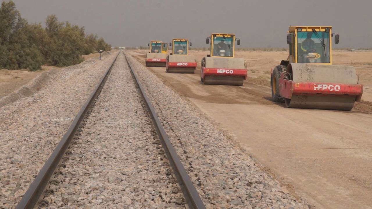 زیرسازی خط آهن کرمانشاه -اسلام آباد غرب 62 درصد پیشرفت فیزیکی دارد