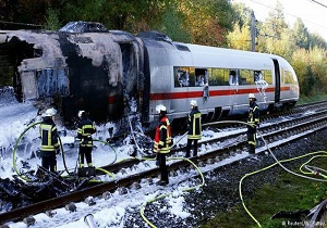 اتش سوزی قطار سریع السیر آلمانی در مسیر کلن – فرانکفورت + فیلم