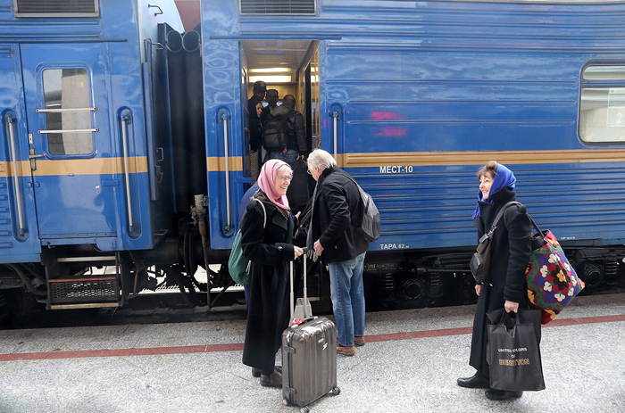 قطار «قلب ایران» وارد سرخس ‌شد؛ ۳۲ گردشگر بین‌المللی از تهران به ۸ مقصد می‌روند
