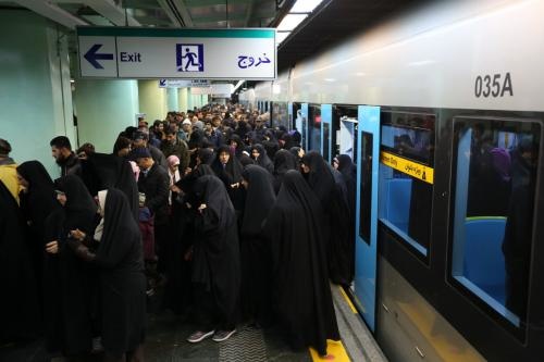 جابجایی رایگان بیش از صدو هفت هزارمسافر توسط متروی تهران و حومه از ایستگاه شهرری در روز اربعین حسینی