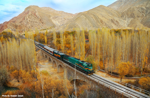 تجربه گردشگری با قطار؛ هفت رنگ پاییز در مسیرهای ریلی