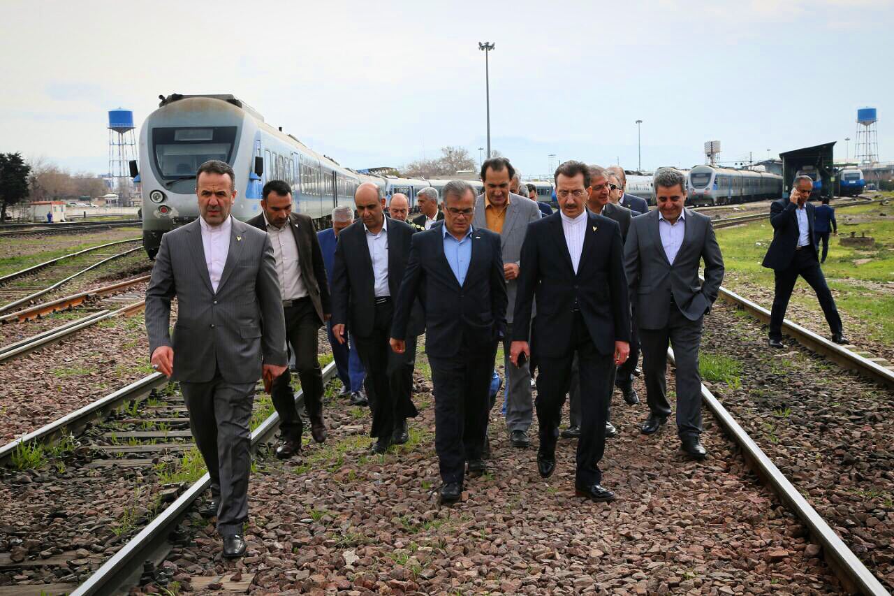 بازدید نوروزی مدیرعامل راه آهن از بخش‌های مختلف ایستگاه راه آهن تهران