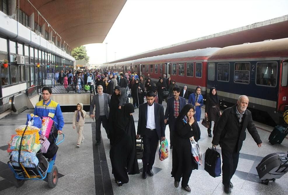 ظرفیت ویژه قطار زنجان – تهران برای شرکت در مراسم تشییع سپهبد سلیمانی