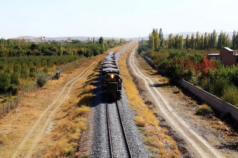 تدبیر دولت امید سوت قطار ارومیه را به صدا درآورد