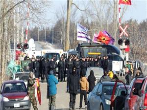 برخورد پلیس کانادا با معترضان اشغال کننده خطوط راه آهن