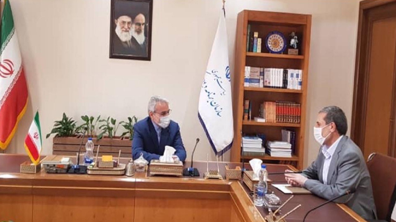 استاندار بوشهر تامین اعتبار طرح‎های زیرساختی مهم را خواستار شد