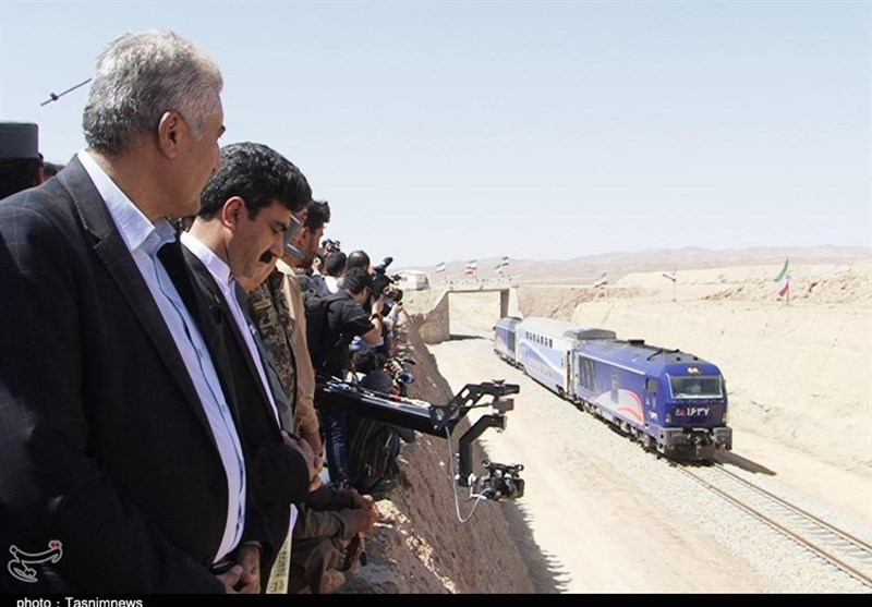 افتتاح راه آهن خواف – هرات در آبان‌ماه/ ظرفیت فعال بندر چابهار ۴ برابر شد