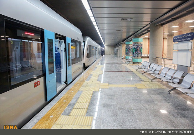 راه اندازی قطار امیرکبیر-اراک-مهاجران در دستور کار قرار گیرد