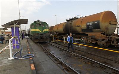 ۱۰ هزار تن مواد نفتی از راه‌آهن اراک به خارج از کشور صادر شد