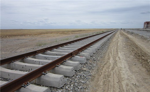 امضای تفاهمنامه فروش ریل بین ذوب آهن و قرارگاه سازندگی خاتم الانبیا