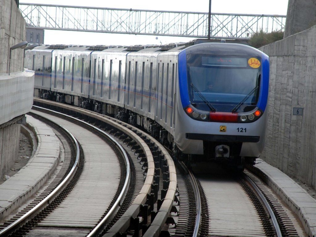 ۲۸ کیلومتر تکمیل مسیر و بهره‌برداری از ۶ ایستگاه مترو در نیمه نخست سال