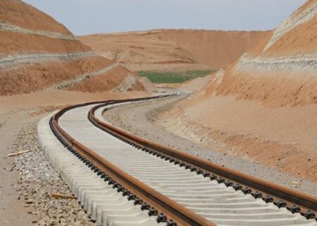 منطقه آزاد انزلی۲۰۰ میلیارد ریال برای تکمیل خط آهن رشت – کاسپین اختصاص داد