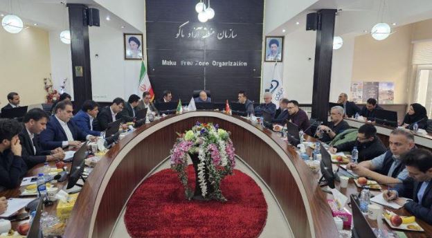 نشست راهبردی برای اتصال ریلی ایران و ترکیه در ماکو برگزار شد