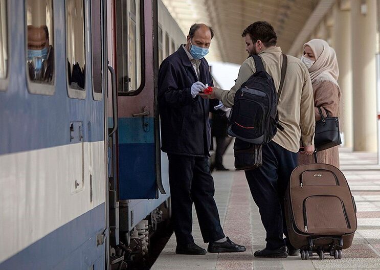 پیش فروش بلیت قطارهای مسافری خردادماه از دوشنبه