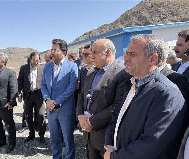ریل‌گذاری راه‌آهن شهرکرد- سفیددشت- مبارکه با ریل ذوب آهن اصفهان