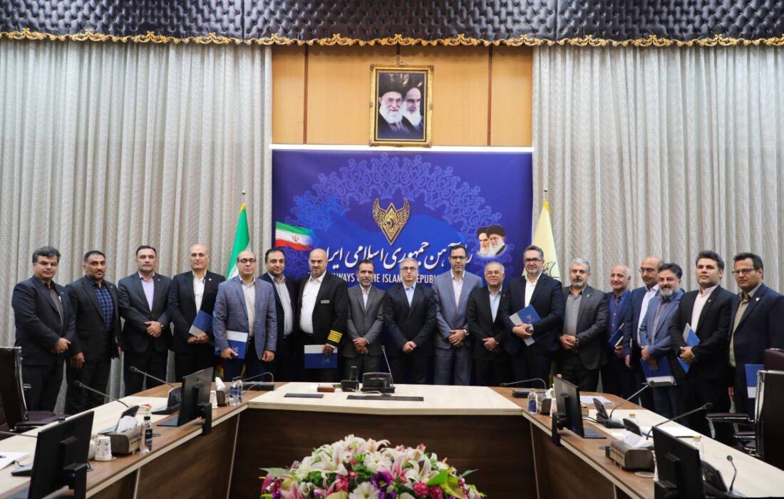 تقدیر از ۱۱ مدرس برتر راه آهن