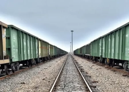 بازدید معاون وزیر راه از ایستگاه لجستیکی حسن آباد و سایت تعمیر واگن