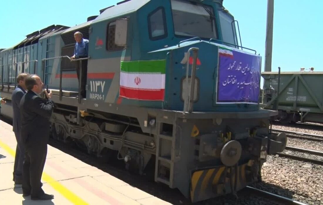 نخستین محموله صادراتی ریلی از میبد به سمت افغانستان حرکت کرد