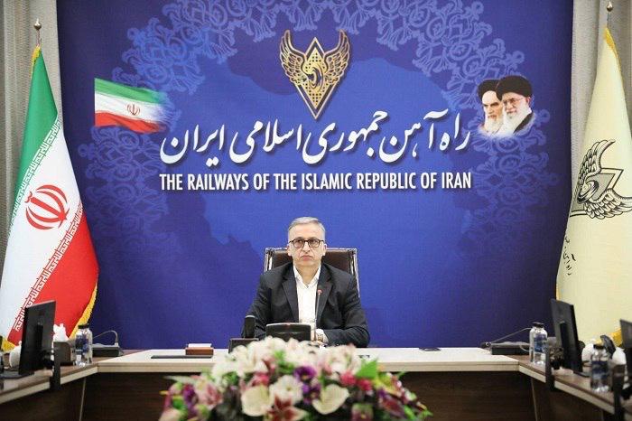 کارکنان راه‌آهن در ارتقای ایمنی و کیفیت خدمات نقش کلیدی دارند