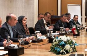 وزیر راه ایران با وزیران بازرگانی، مواصلات و راه‌آهن پاکستان دیدار کرد