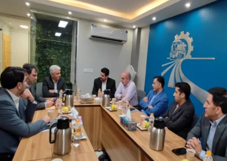 برگزاری نخستین جلسه هم‌ اندیشی انجمن شرکت‌ های حمل‌ونقل ریلی و معاونت بهره‌ برداری راه‌آهن