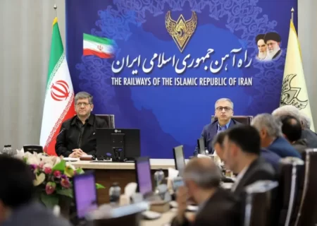 ضرورت تسریع در اجرای پروژه های زودبازده و رفع گلوگاه های موجود در شبکه حمل ونقل ریلی