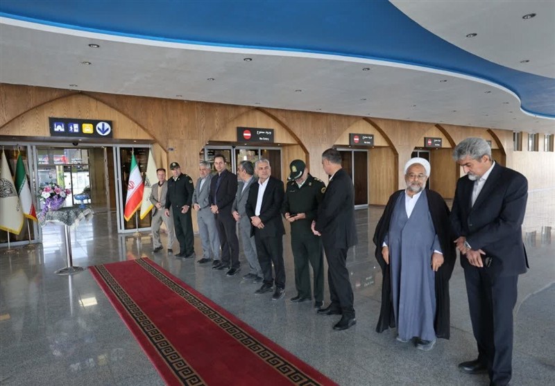 ورود دومین قطار گردشگری «مثلث طلایی» به ایستگاه راه‌آهن اصفهان