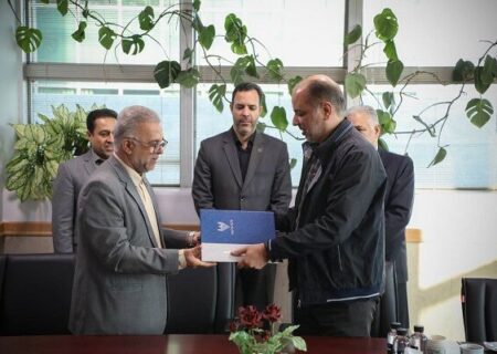 تفاهم‌نامه همکاری آموزشی میان شرکت راه‌آهن و سازمان مدیریت بحران کشور به امضا رسید