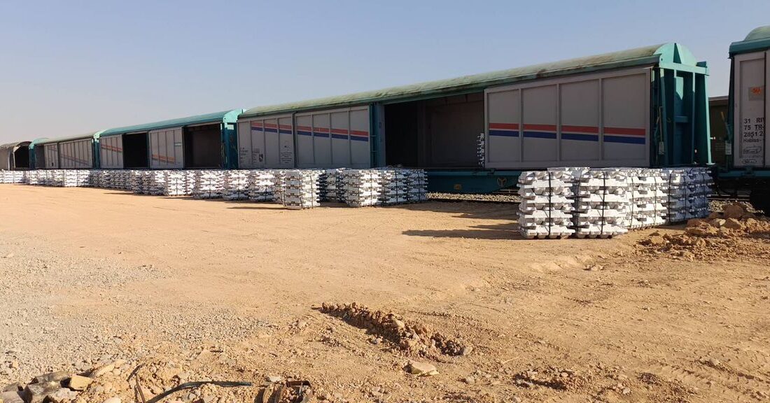 آغاز بارگیری یک‌هزار تن شمش آلومینیوم از راه آهن فارس به ترکیه