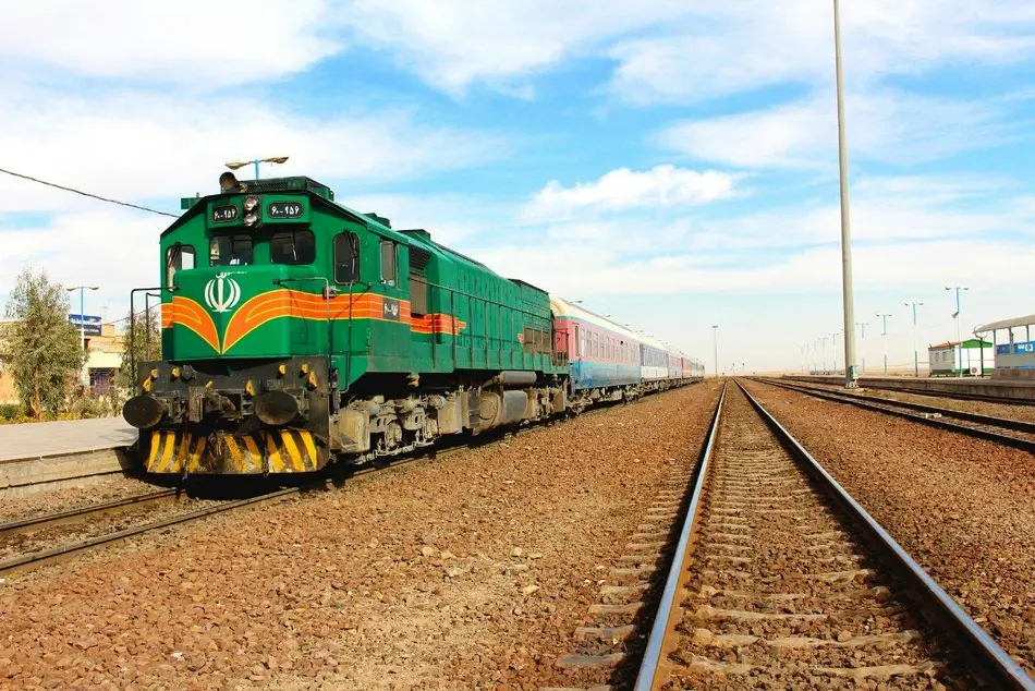 دریافت تندیس تحول دیجیتال از وزارت ارتباطات توسط دفتر هوشمندسازی راه‌ آهن