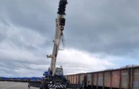 نخستین محموله سیمان نیزار قم در بندر کاسپین تخلیه شد