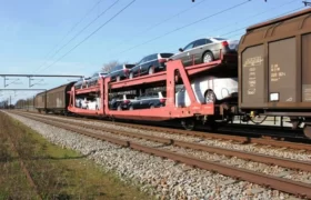 بندر خشک ریلی آپرین به عنوان گمرک مجاز برای ترخیص خودروهای وارداتی تعیین شد