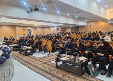 امضای تفاهم‌ نامه همکاری دانشگاه اصفهان با صنعت ریلی کشور