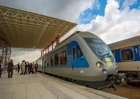 لغو واگذاری شرکت حمل ونقل ریلی رجا به وزرای راه، کار و اقتصاد