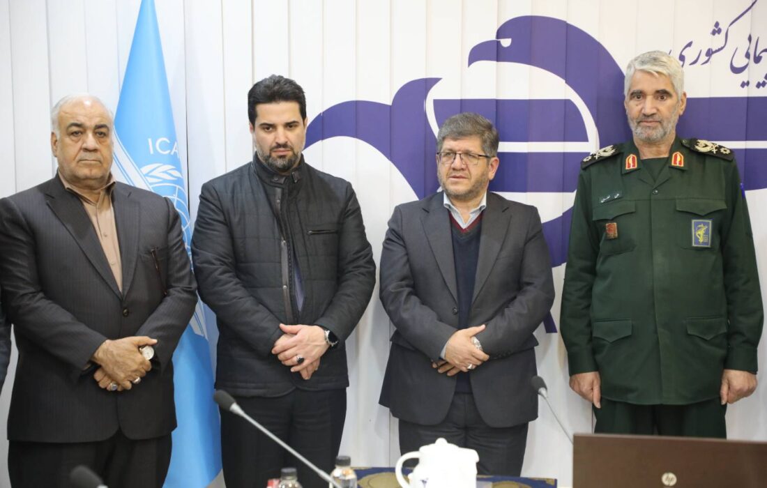 تجلیل از دکتر ذاکری مدیرعامل راه‌آهن به عنوان مدیر جهادی